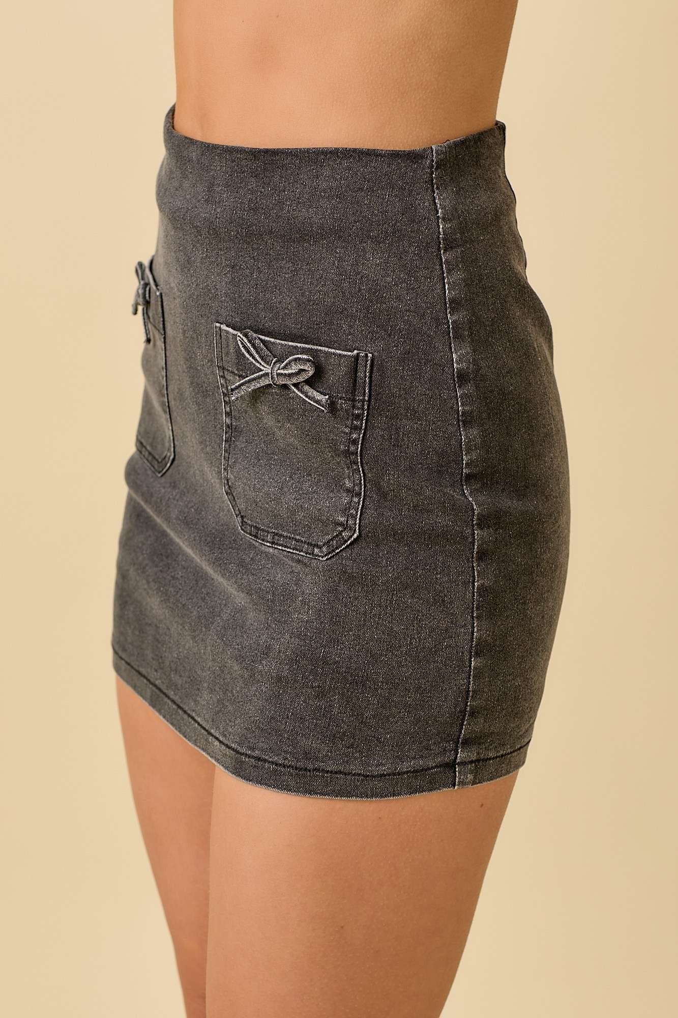 Midnight Bow Mini Skirt (S-L)