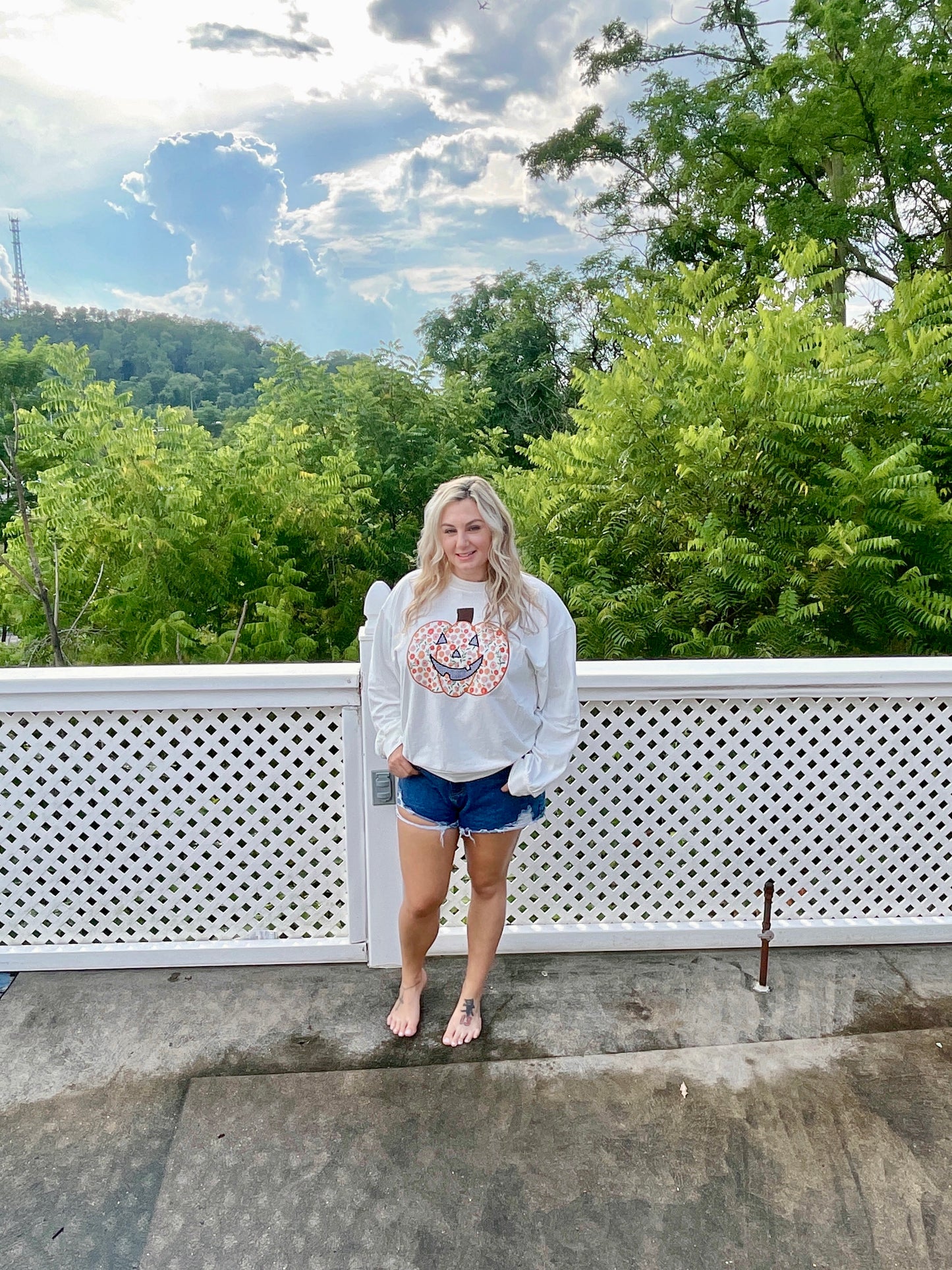 Hazy Daisy Halloween Sweatshirt (S-L)