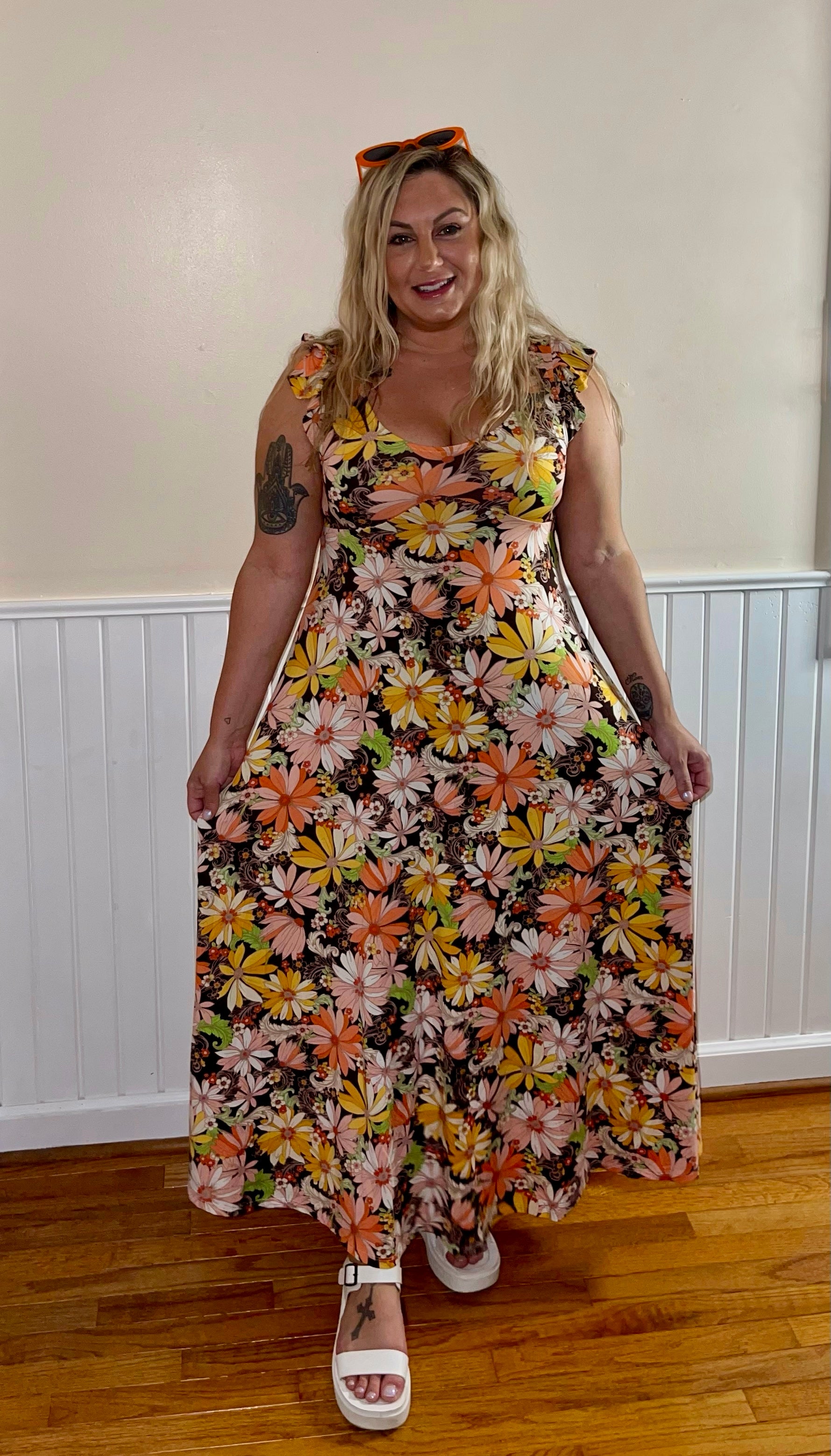 70s floral maxi dress 70’s Disco Daisy (S-L) made of polyester Size pink-dot-online Gold Sequin Dresses | Size:Medium (100cm) / Sleeve (78cm)