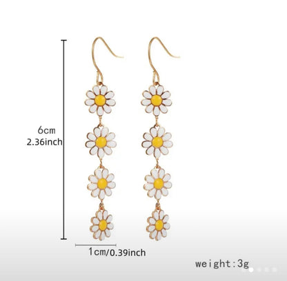 Hazy Daisy Choker + Earrings Set